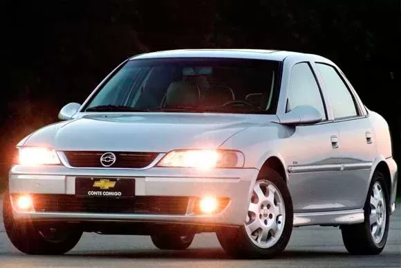 Chevrolet Vectra GLS 2.2 16V AT 2001: Preço, Consumo, Desempenho e Ficha Técnica