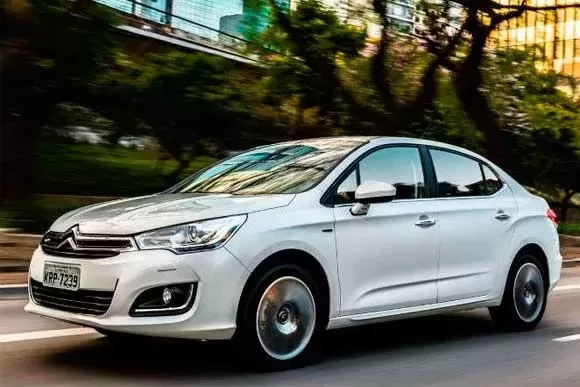 Citroen C4 Lounge S 1.6 Turbo AT 2017: Preço, Consumo, Desempenho e Ficha Técnica