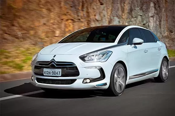 Citroen DS5  Sport Chic 1.6 Turbo  2016: Preço, Consumo, Desempenho e Ficha Técnica