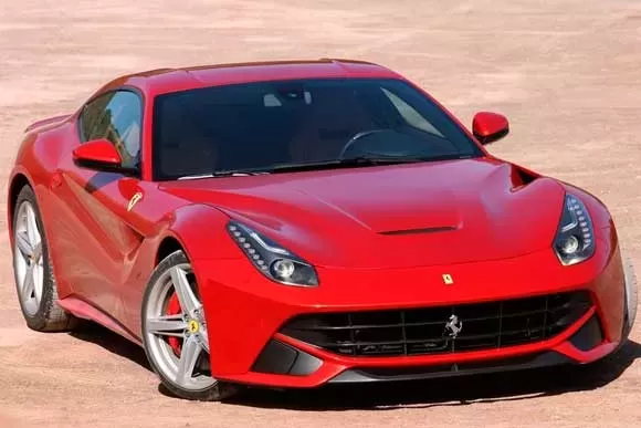 Ferrari F12 Berlinetta 6.3 V12 2013: Preço, Consumo, Desempenho e Ficha Técnica