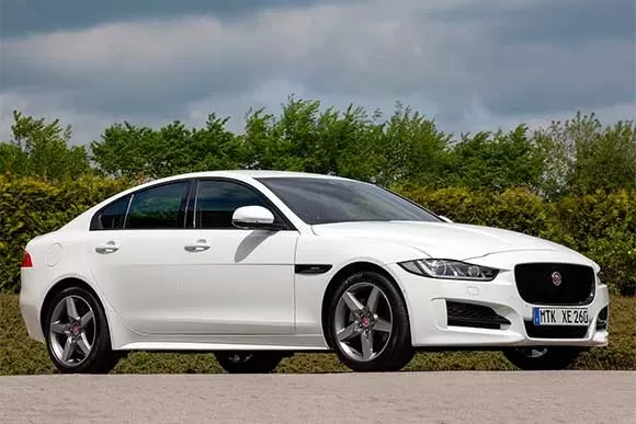 Jaguar XE  Pure 2.0 Turbo  2016: Preço, Consumo, Desempenho e Ficha Técnica