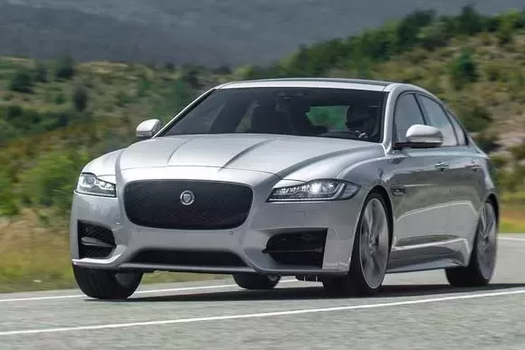 Jaguar XF  R-Sport 2.0  2017: Preço, Consumo, Desempenho e Ficha Técnica