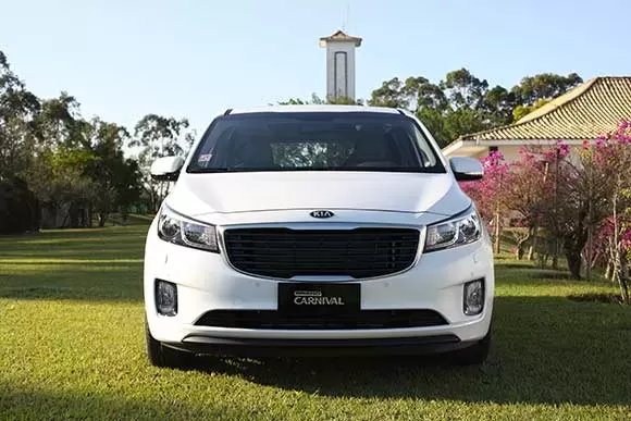 Kia Carnival  3.3 V6  2016: Preço, Consumo, Desempenho e Ficha Técnica