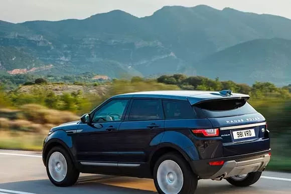 Land Rover Evoque SE Dynamic 2.0 Si4 2017: Preço, Consumo, Desempenho e Ficha Técnica