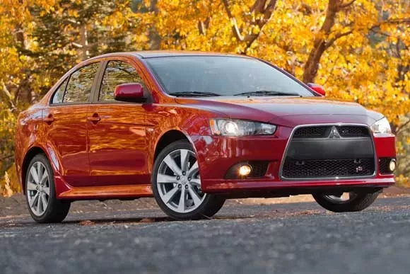 Mitsubishi Lancer 2.0 2012: Preço, Consumo, Desempenho e Ficha Técnica