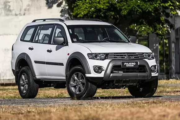 Mitsubishi Pajero  Outdoor 3.2 Turbo Turbo: Preço, Consumo, Desempenho e Ficha Técnica