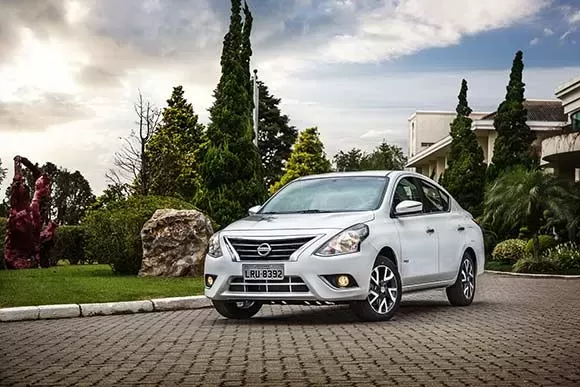 Nissan Versa  SL 1.6 AT  2017: Preço, Consumo, Desempenho e Ficha Técnica